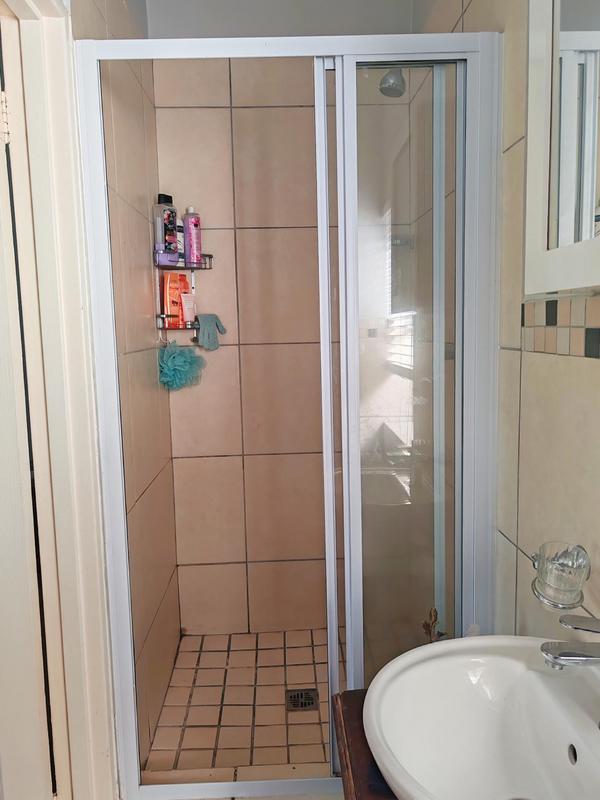2 Bedroom Property for Sale in Claremont Western Cape